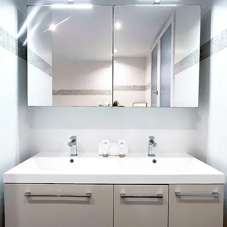 Modern & Spacious Near Le Marais Appartement