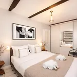 Le Marais - Premium Family For 6 Apartment