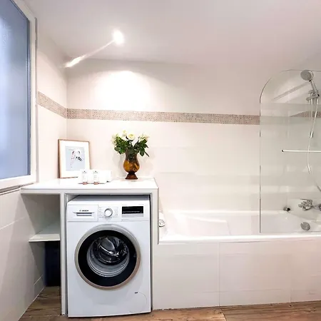 Modern & Spacious Near Le Marais *