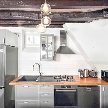 Modern & Spacious Near Le Marais *