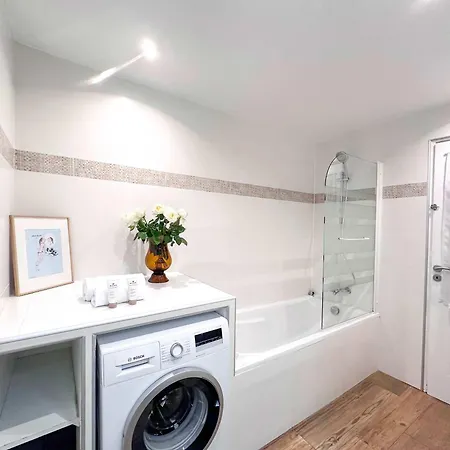 Modern & Spacious Near Le Marais Paris
