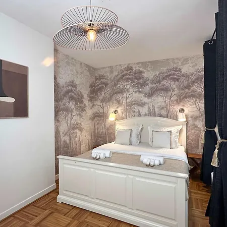 Modern & Spacious Near Le Marais Paris