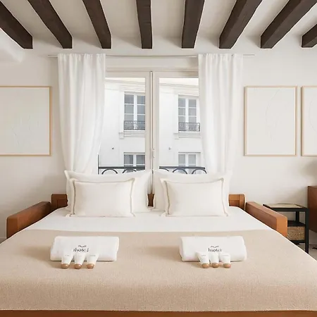 Le Marais - Premium Family For 6