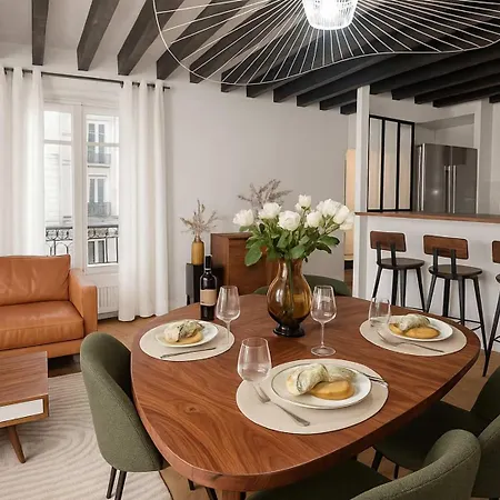 Le Marais - Premium Family For 6