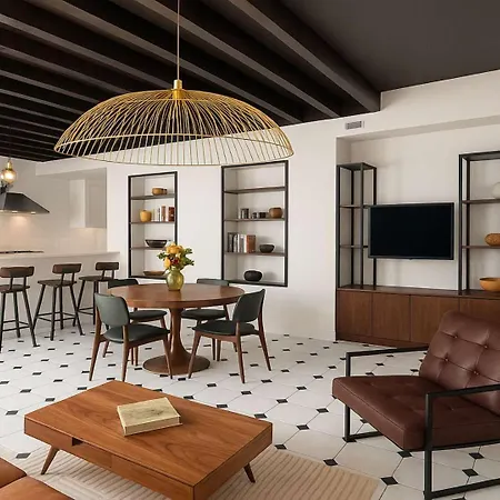 Le Marais - Premium Family For 6 *