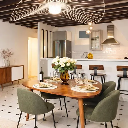Le Marais - Premium Family For 6