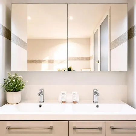Apartman Le Marais - Premium Family For 6 *