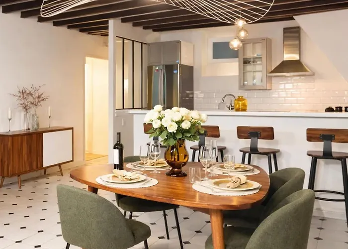 Le Marais - Premium Family For 6